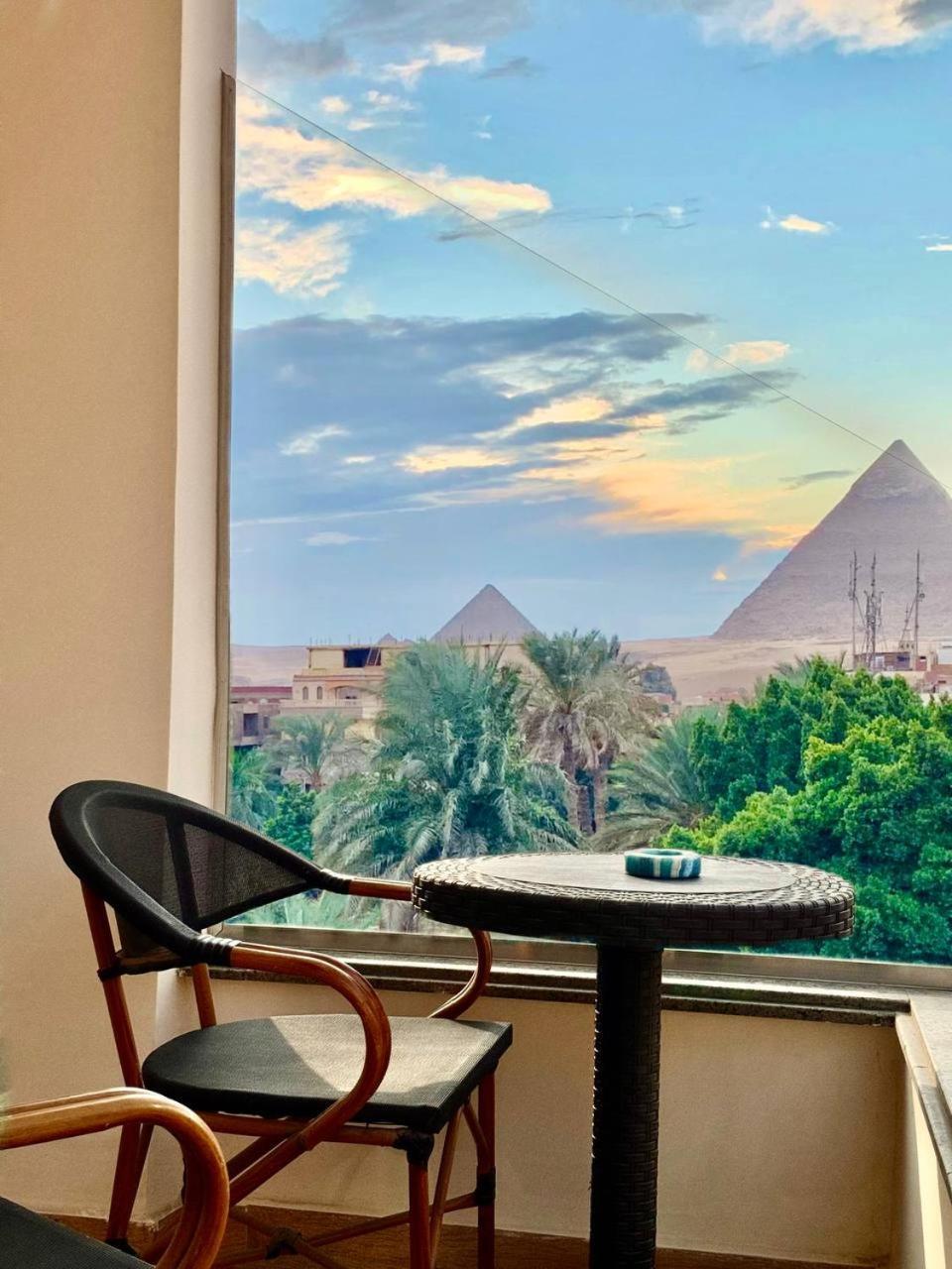 Hotel Sphinx Gate Pyramids View El Cairo